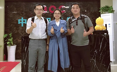 瀚宇彩晶開發(fā)部一行蒞臨中顯智能東莞學習型工廠進行技術洽談